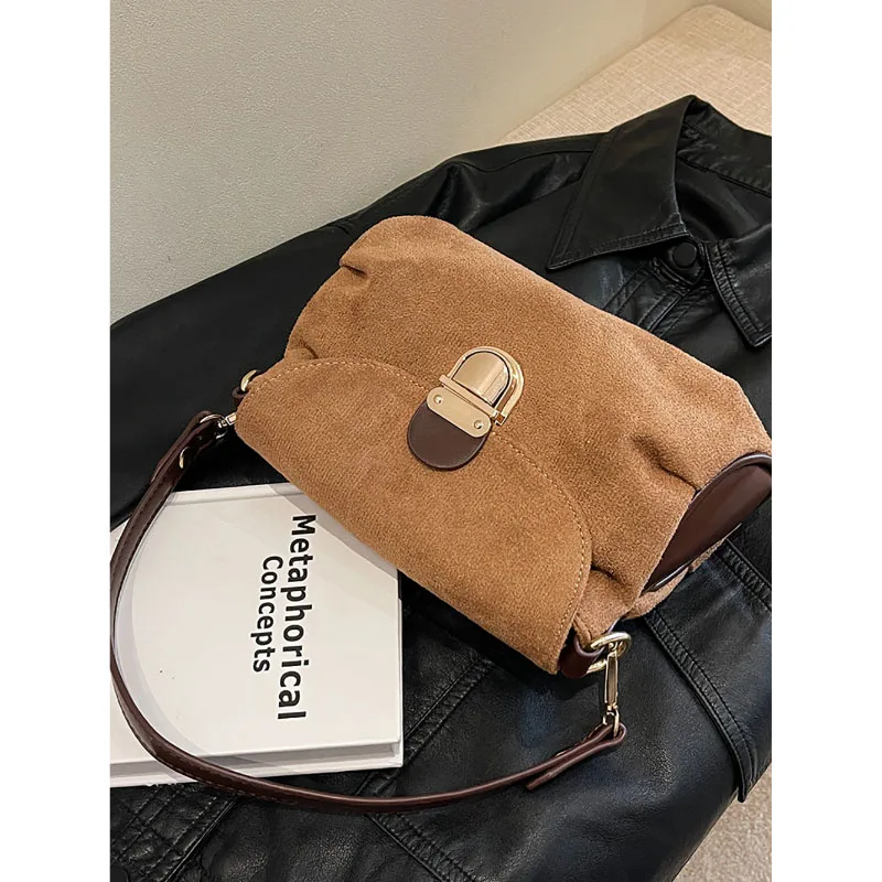 Retro Frosted Underarm Bag Faux Suede Fabric Women‘s 2023 New Winter Fashion Portable Shoulder Bag Popular Texture Crossbody Bag