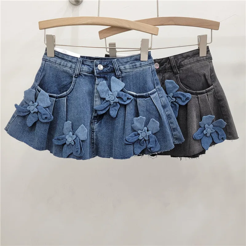 2024 Autumn New Fashion Three-dimensional Flower Design A-shaped Skirt Female Vintage Pleated Elastic Denim Short Skirt Women