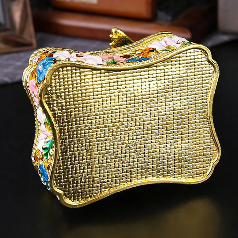 Vintage Mini Butterfly Trinket Box Hollow design Metal Enameled Decorative Box Ring Earrings Jewelry Organizer Gift Box