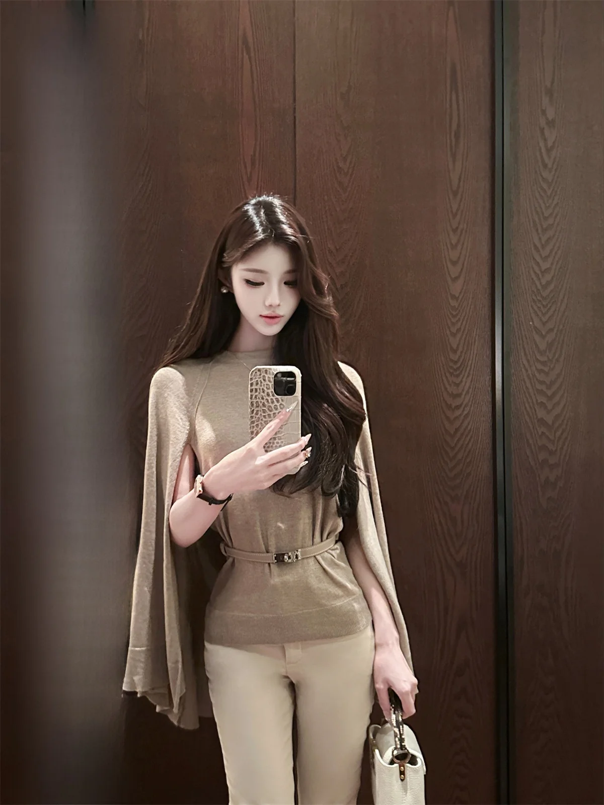 

Модный вязаный свитер с воротником-хомутом и поясом, очень яркий, в стиле Roman Holiday, женская премиальная одежда, осень 2024