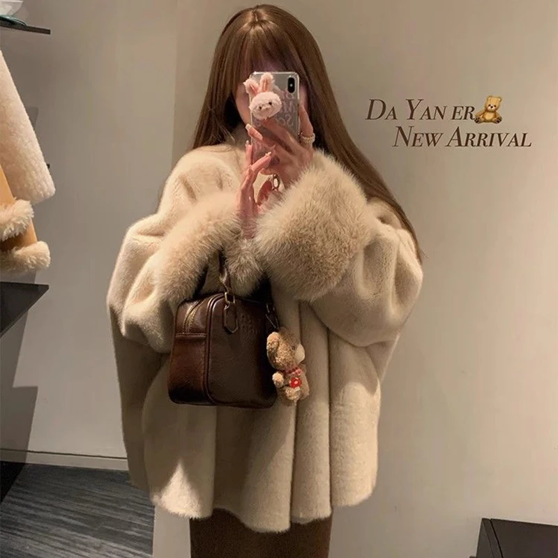 معاطف فرو المنك الصناعي للنساء موضة الشتاء أنيقة سميكة شعر فضفاضة سترة غير رسمية أنيقة صغيرة العطر كم طويل ملابس خارجية دافئة