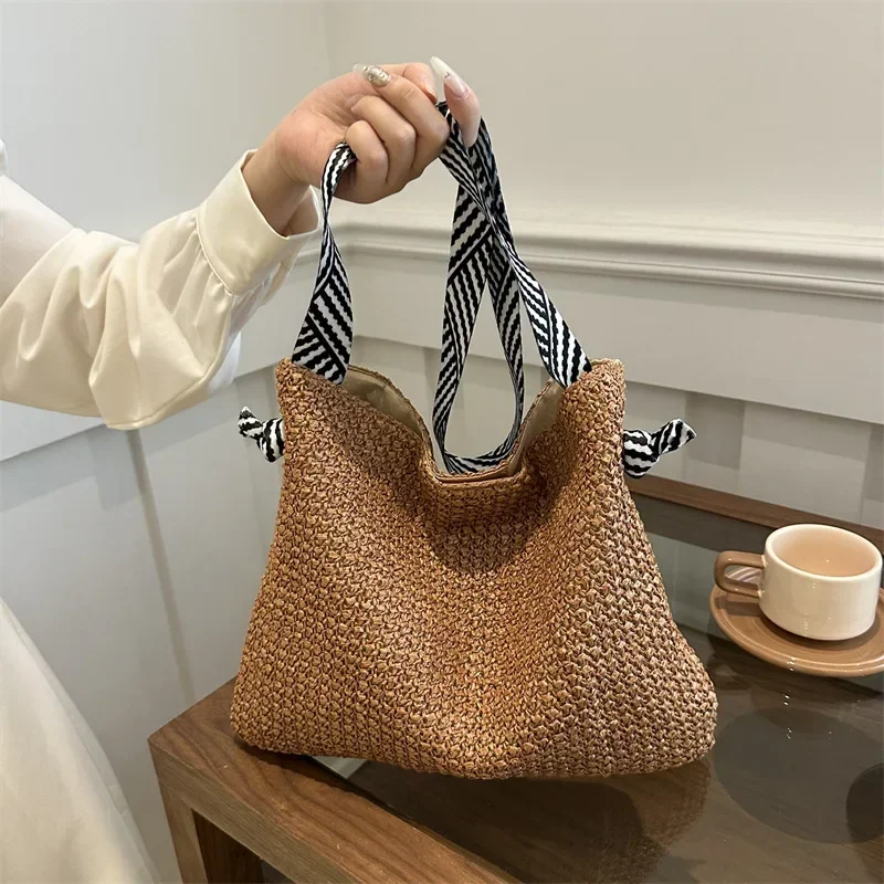 Large capacity straw women's summer vacation woven bag lazy wind shoulder commuter tote bag