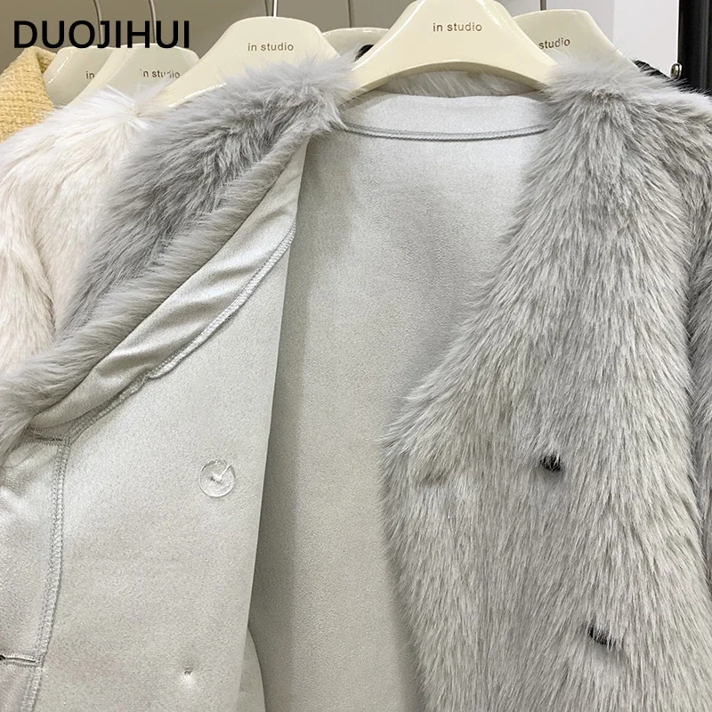 DUOJIHUI-Loose Faux Fur V-Neck para Women, Classic, Double Breasted, Female Fashion, Simple Long Sleeves, Casual e Basic, Winter, New