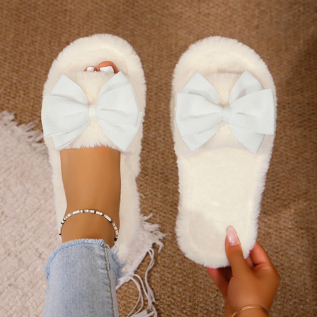 Comfortable White Plush Indoor Home Slippers Women's Sweet Bowknot Furry Soft Soles Cotton Slippers Woman Light Non Slip Slides