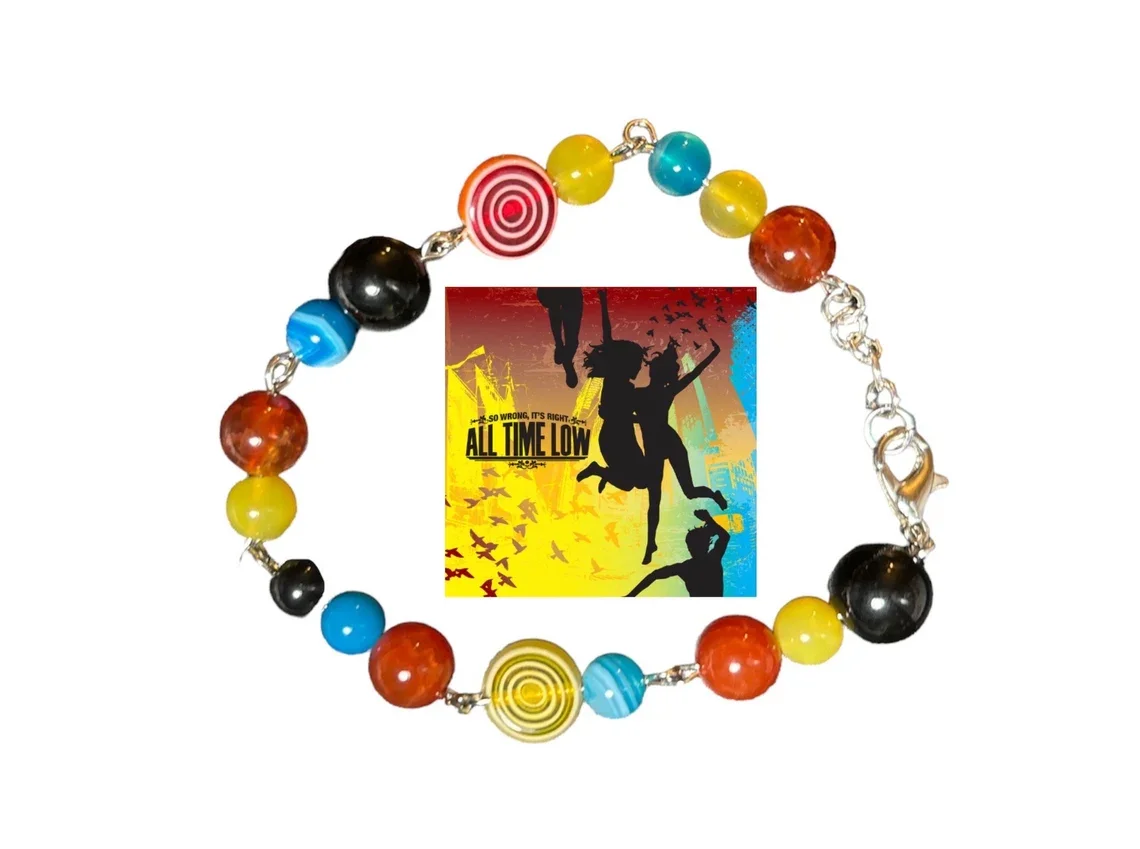 Браслет ручной работы с альбомом в стиле панк y2k