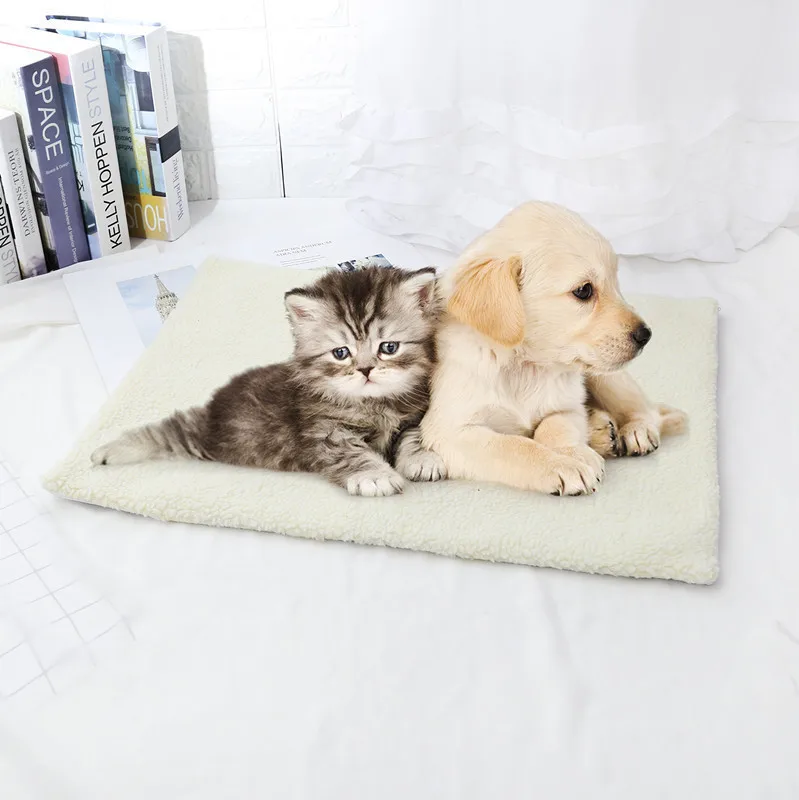 Self-heating cat and dog pad blanket warm lamb velvet kennel dog bed pet nest pad cat cotton nest pet supplies Sofacama Cat sofa