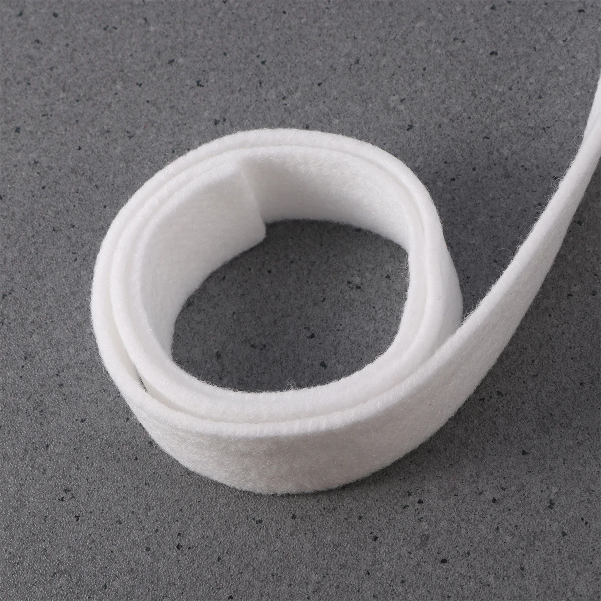 

5M X 5Cm Wool Felt Ribbon Roll Durable Eco-Friendly Craft Fabric For Christmas Tree Decorations Diy