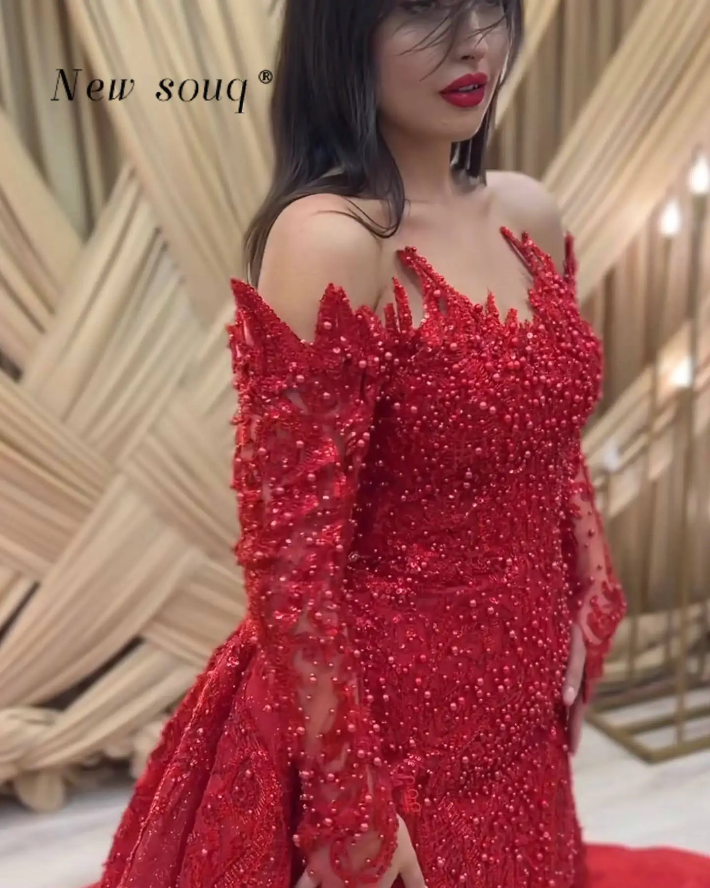 Arabic Red Off Shoulder Long Sleeves Mermaid Evening Dresses with Detachable Train Elegant Beaded Formal Gowns for Wedding Party