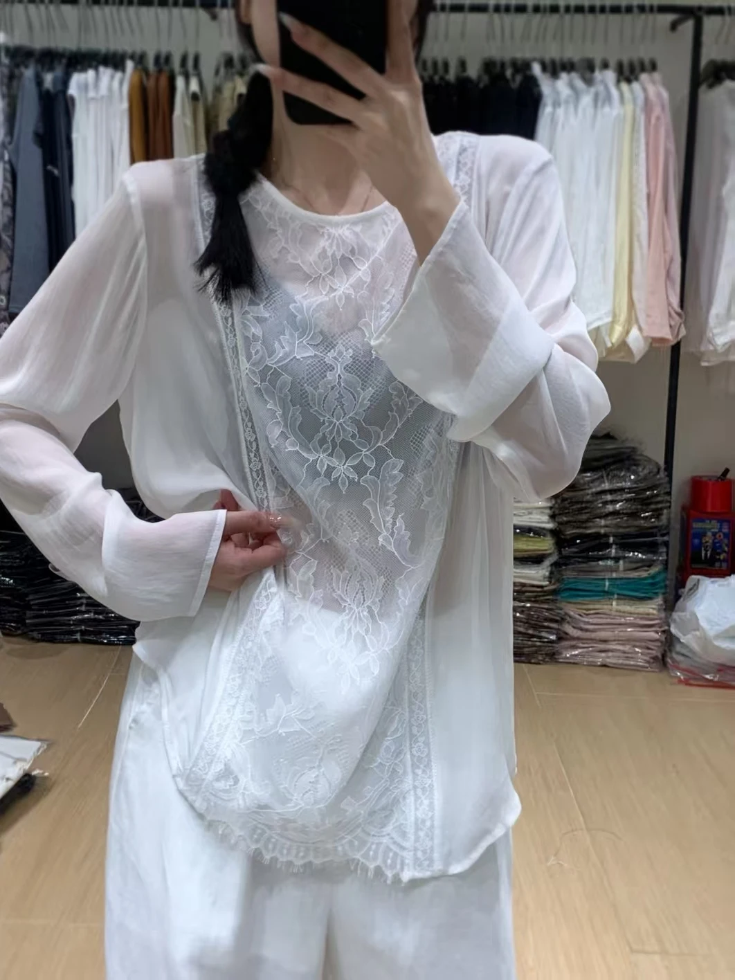 

Summer 2026 New Style Women's Long Sleeve Lace Patchwork Shirt Thin Transparent Fairy Commute Style Loose Fit round Neck Top