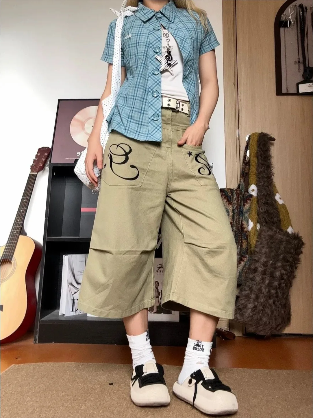 Calça Jeans Feminina Americana Retrô de Perna Larga, Comprimento Sete Oitavos, Novo Estilo de Verão, Design Simples e Versáti...