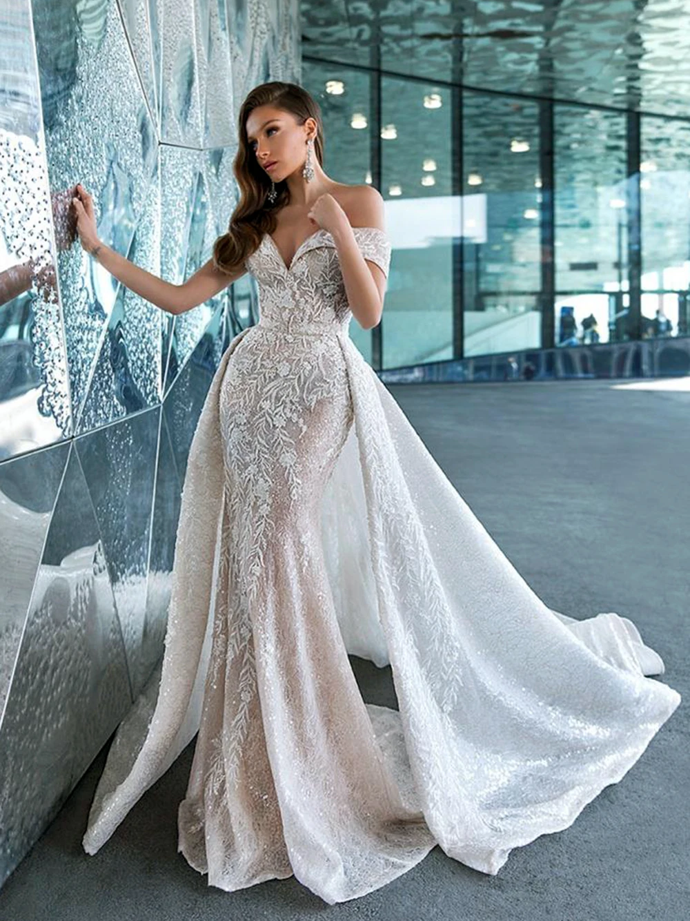 

Off the Shoulder Vintage Wedding Dress with Detachable Train Lace Applique Sequined Sexy Mermaid Wedding Gowns Vestido De Novia