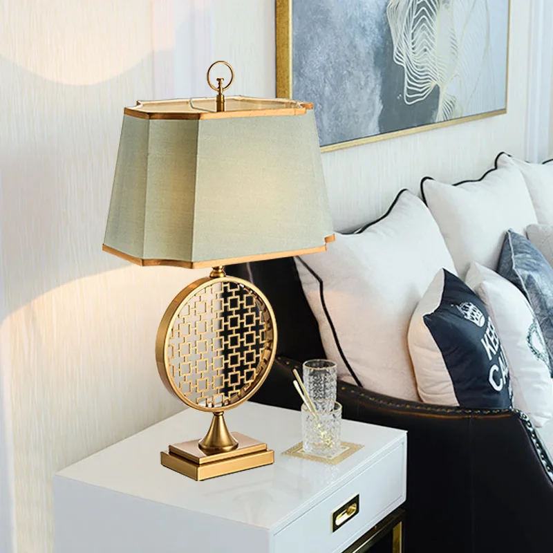 新しい中国レトロ北欧モデルルームリビングルームコーヒーテーブル研究結婚式ルーム寝室ベッドサイド禅装飾デスクランプ