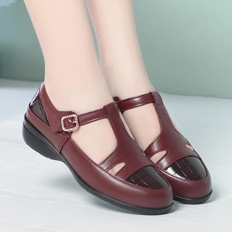 

PLus Size 34-43 Comfortable New Round Head Cutout Genuine Leather Sandals Platform Shoes 2026 Summer Flats Gladiator Sandals