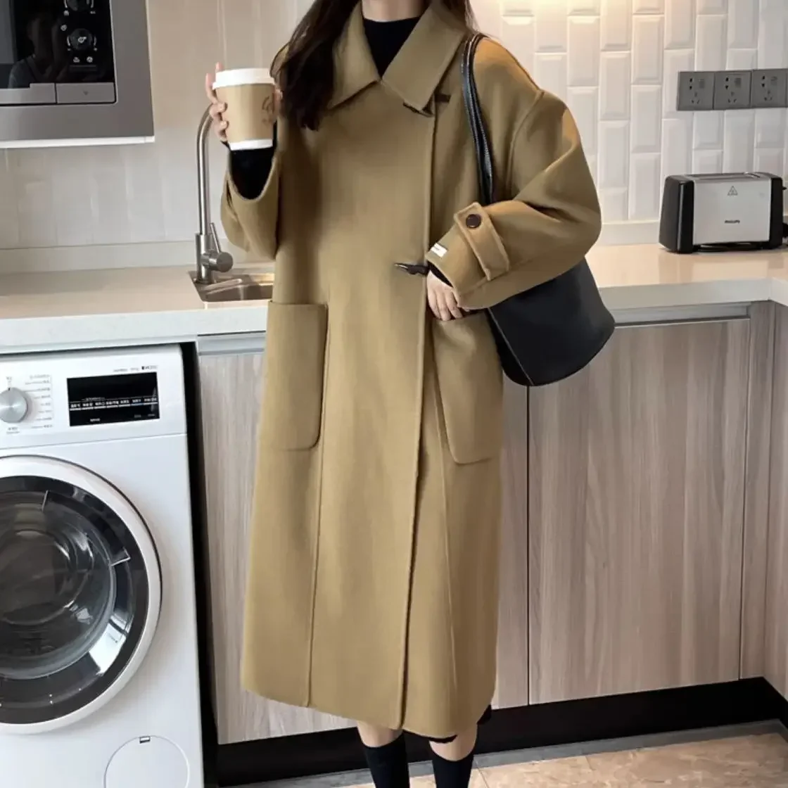 Autumn and winter spot thickened small Japanese and Korean casual silhouette long horn buckle long wool lamb camel wool