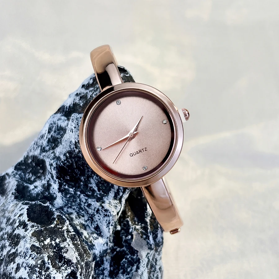 Classic Round-Faced Bracelet Wrist Watch for Elegant Ladies image 4