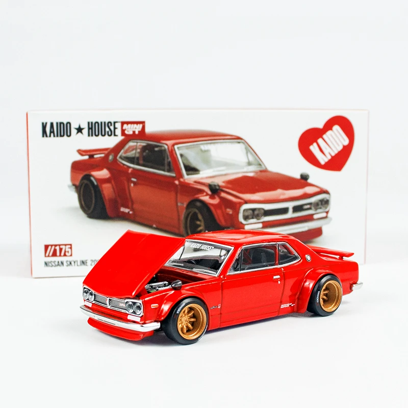 

In stock: 1:64 Skyline 2000GT-R KPGC10 die-cast alloy miniature car model, boys' room decoration, adult collectible ornaments.