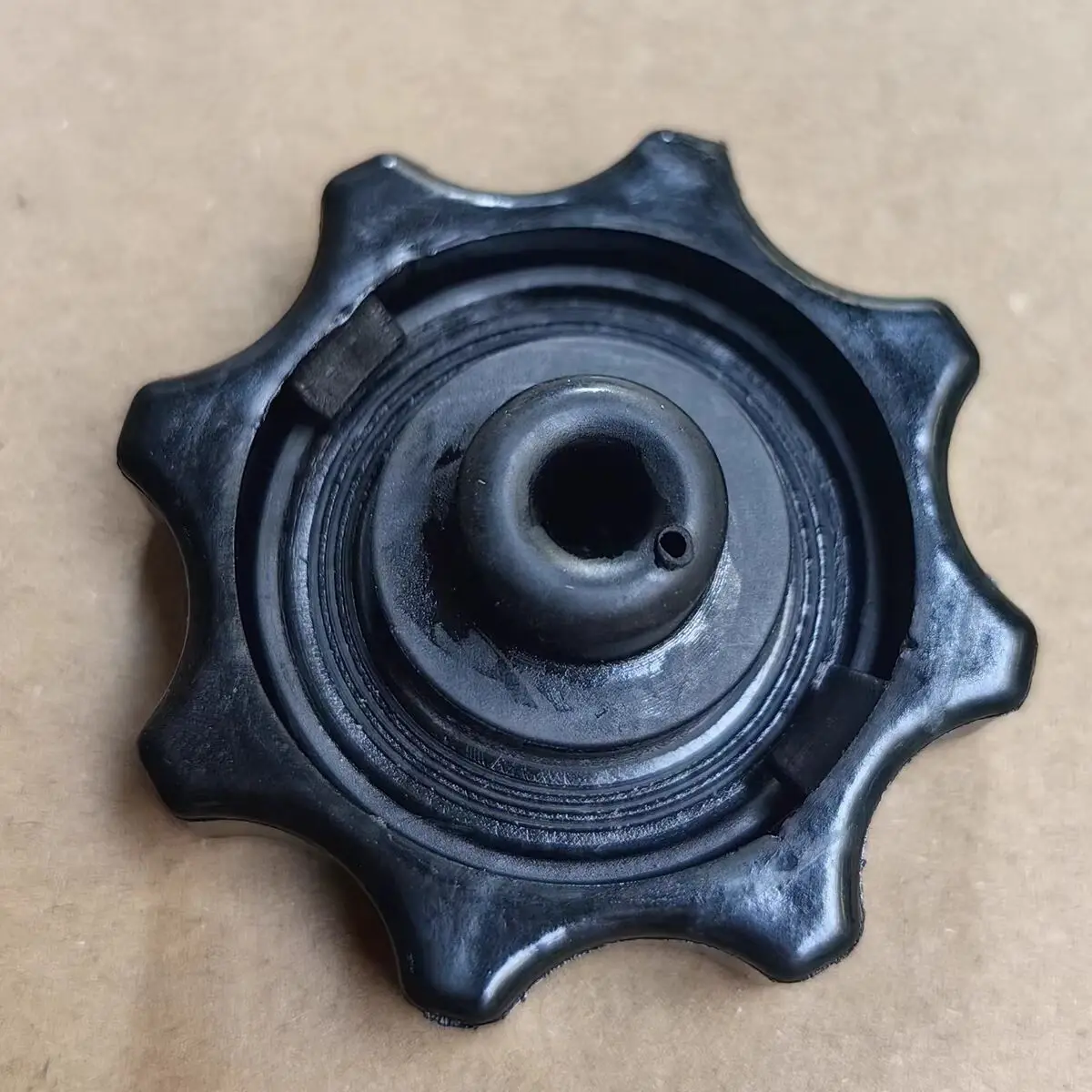 

Auto parts High quality steering oil pot cover power oil pot cover For SAIC Maxus v80 G10