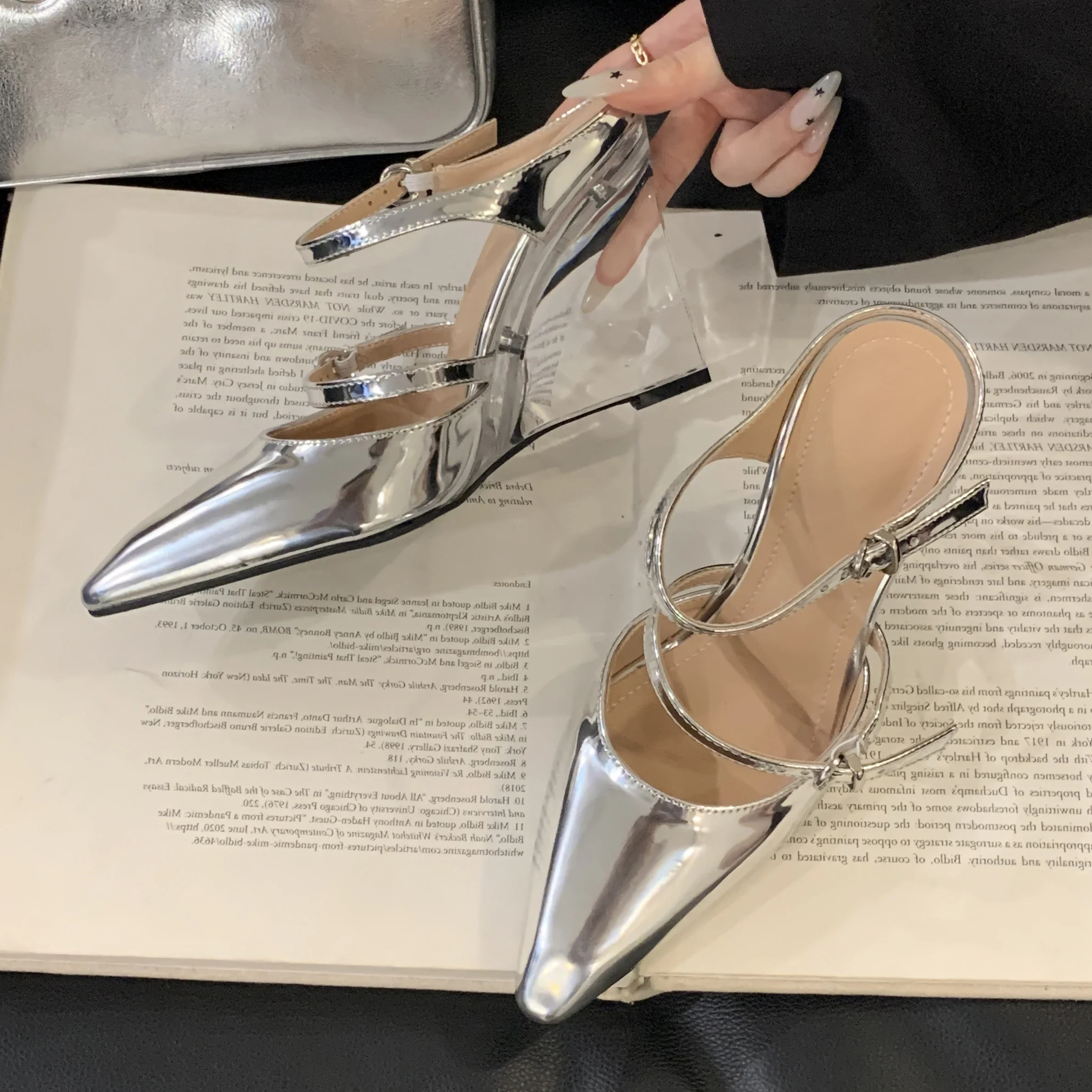 

Eilyken Fashion Buckle Strap Slippers Women Pointed Toe Wedges Crystal High Heels Mules Shoes Spring Autumn Banquet Party Pumps