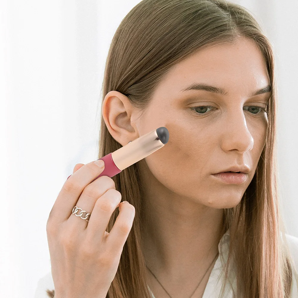 4-delige lippenborstelset Draagbare make-upborstels voor vrouwen Lipstick Gloss Balm Applicator Ergonomisch ontwerp Gemakkelijk vast te houden Gebruik