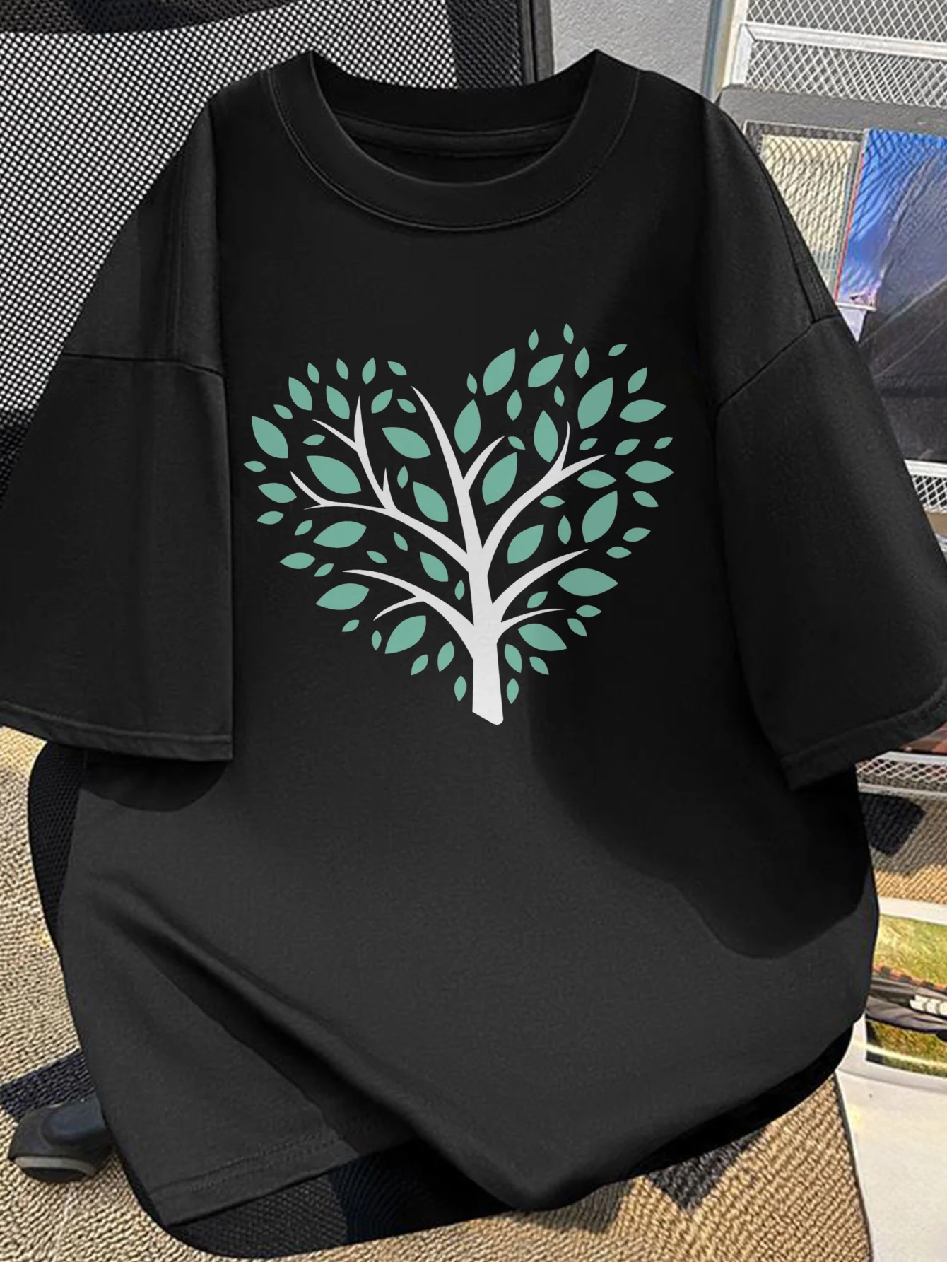 

Heart Shaped Tree Graphic Printing Summer Autumn Winter Cotton Casual Comfortable Men and Women T-shirt Short Sleeve Outdoor