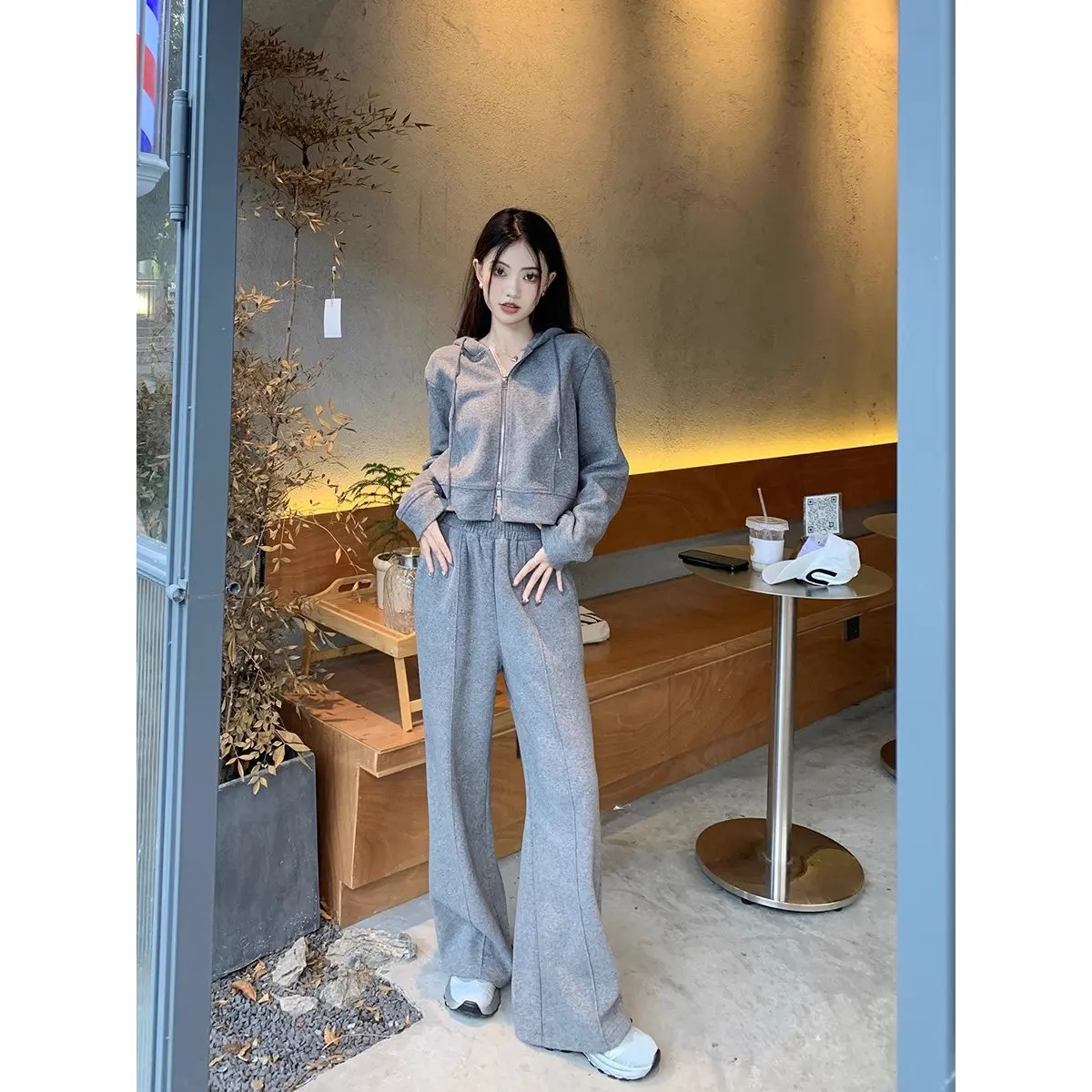 

ay Толстовка с капюшоном, женские свободные широкие брюки, комплект из двух предметов, спортивная повседневная осенняя одежда, удобная смесь полиэстера на молнии...