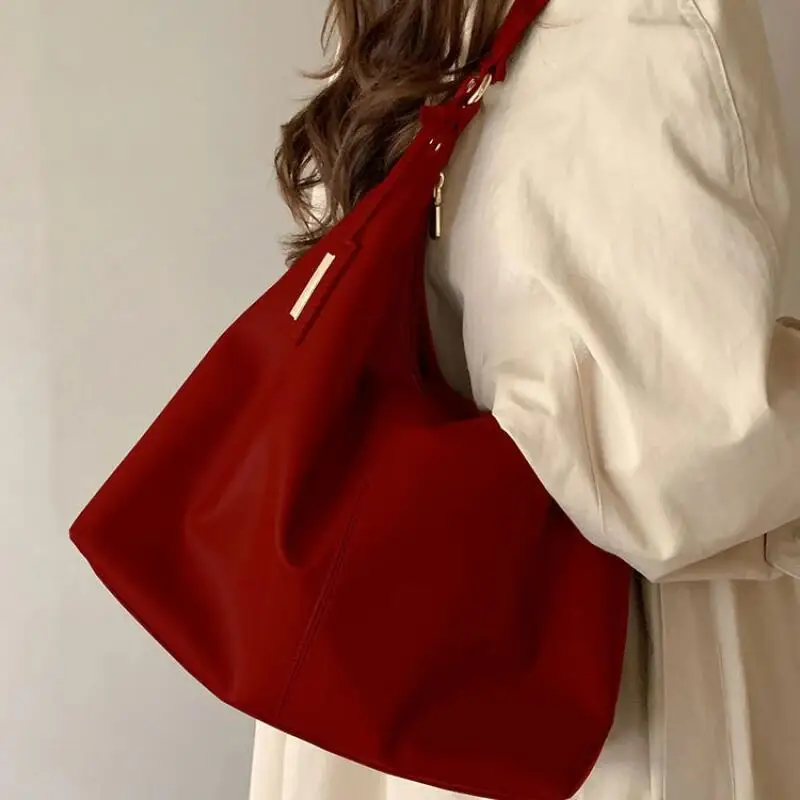 2024 New Vintage Female Large Capacity Shoulder Bags Retro Wedding Tote Bags Casual Red PU Leather Handheld Women\'s Handbags