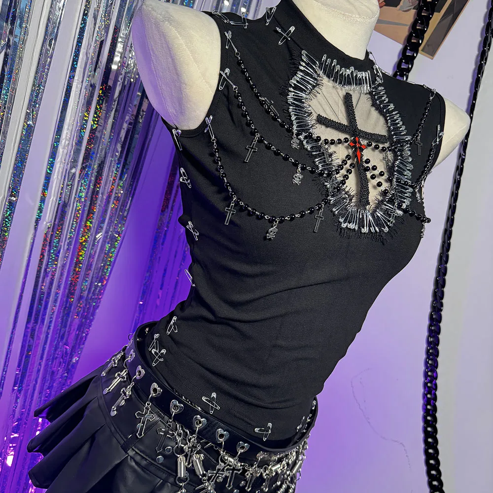 Women's Y2K Gothic Cross Crop Top Emo Grunge Punk Tank Egirl 90s Style Goth ALT T-Shirt for Rave Festival Alternative Clothing