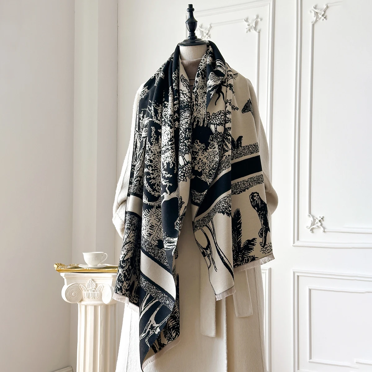 

Элегантный женский шарф с двусторонним принтом Brand 2025 — мягкая теплая шаль из пашмины с бахромой, осенне-зимняя уличная морозостойкая шаль