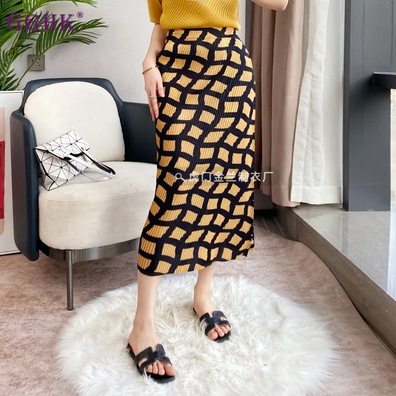 

GGHK Women Pleated Half-skirt 2024 Fall New High-waisted Thin Straight Half-skirt Korean Fashion Elegant Half-skirt