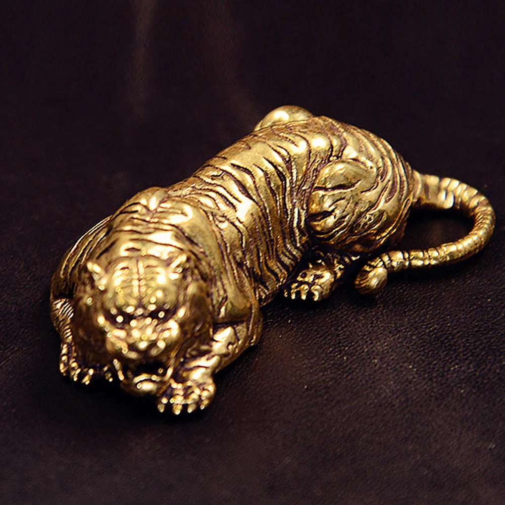 

Retro Hollow Brass Tiger Ornament Craft Statue Collectibles Paperweight Furniture Bookshelves Desktop Decorations Festival Gift