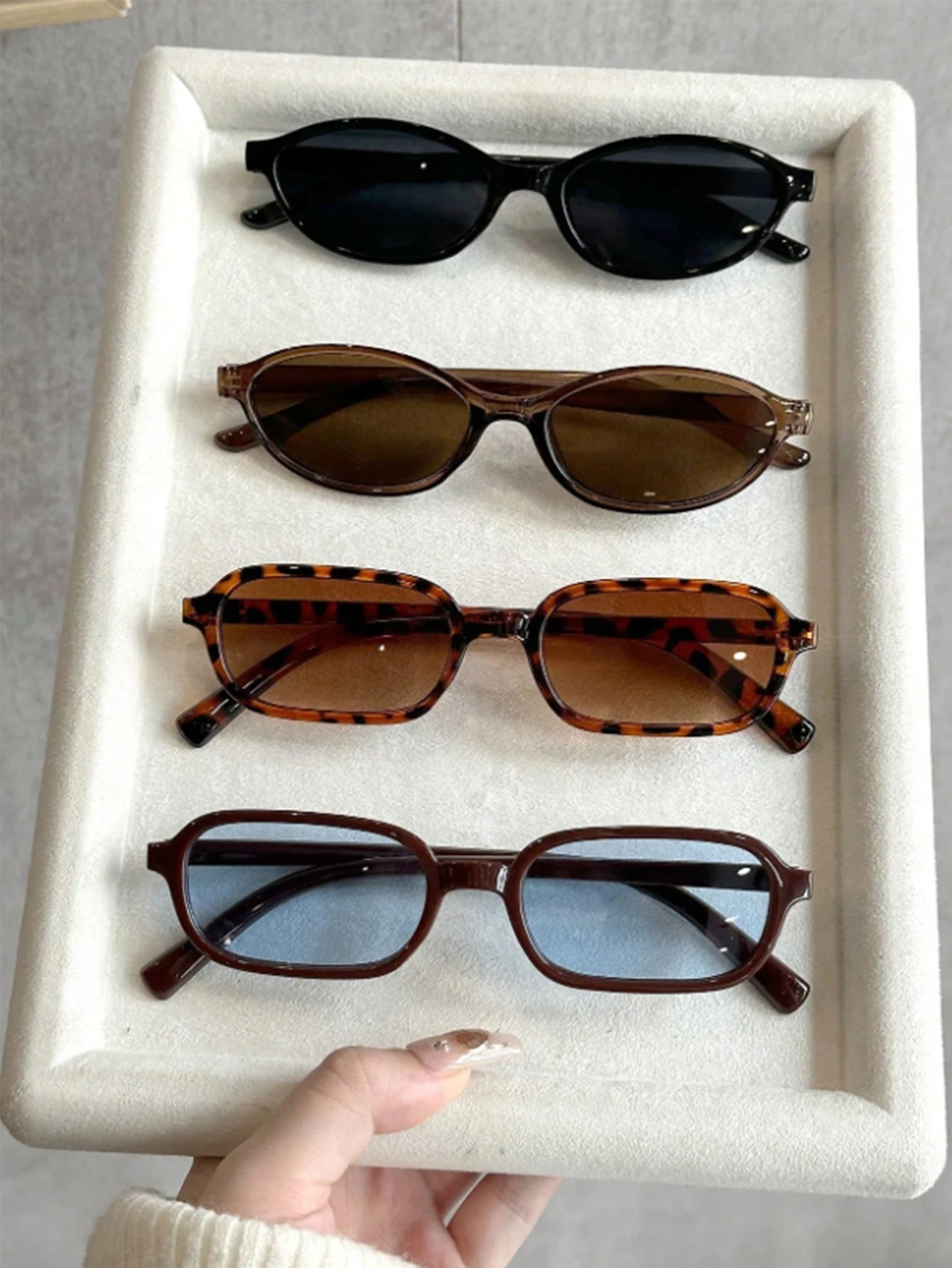4-teiliges/6-teiliges Retro-Mode-Sonnenbrillen-Set mit rechteckigen und ovalen kleinen Rahmen, cool/anhänglich, vielseitig für den täglichen Gebrauch und Pendeln