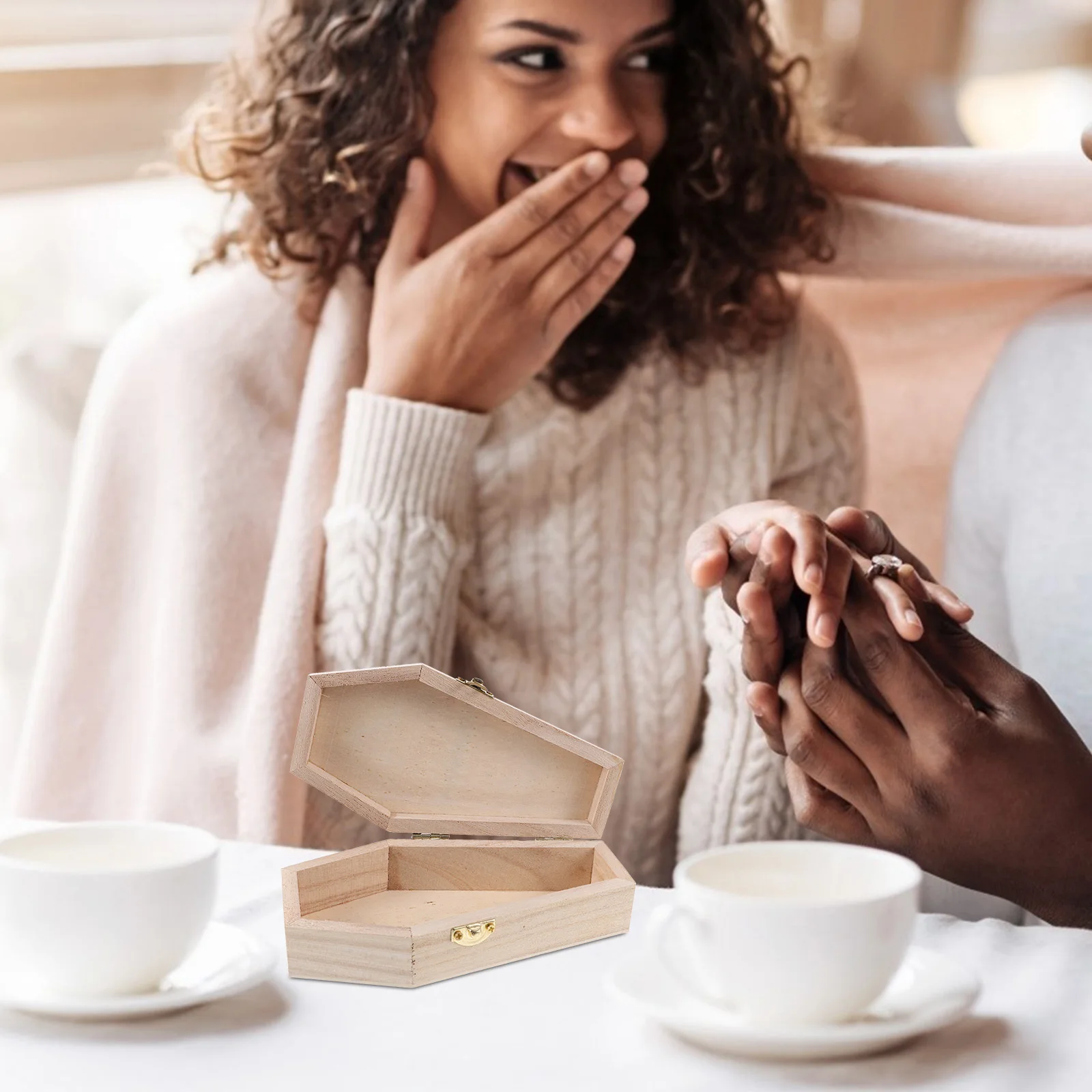 

Vintage Wood Jewelry Box Compact Lightweight Decorative Storage Case for Bracelets Rings Necklaces Sundries Organizer Box