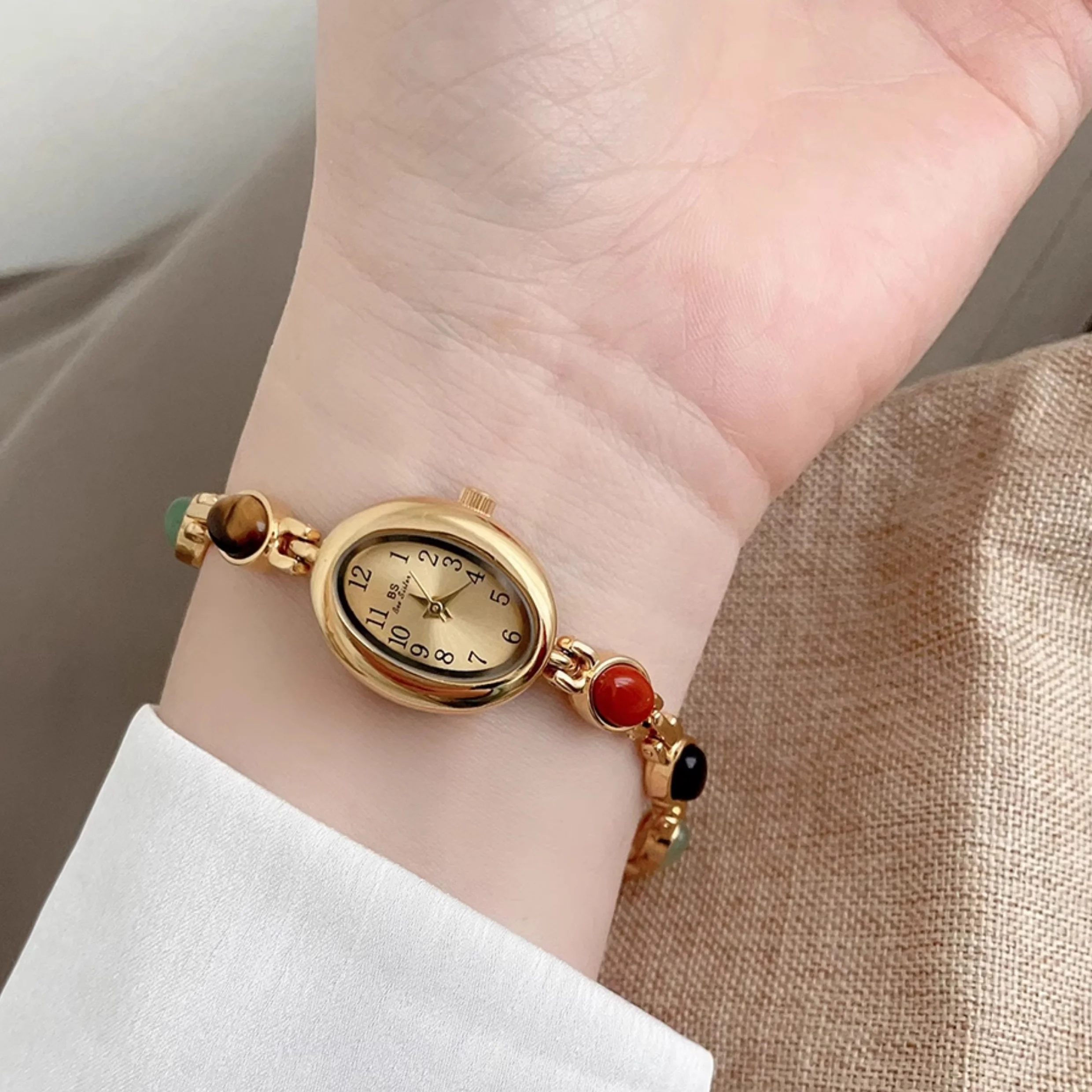 Relojes de lujo de alta gama para mujer, piedras preciosas de Esmeralda dorada, resistente al agua, ovalados, elegantes, de cuarzo, accesorios para mujer 2025