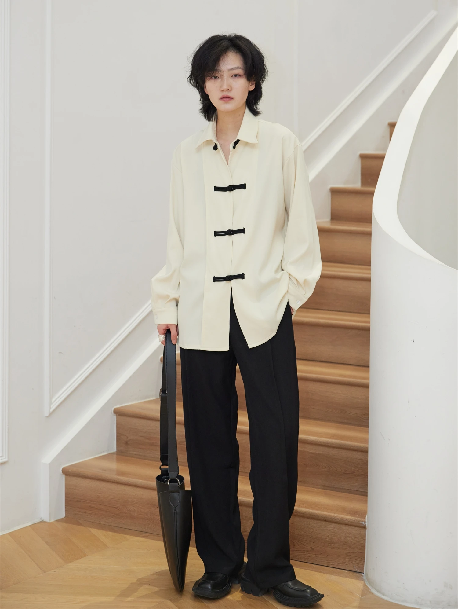 

New Chinese improved disc button design lapel long sleeve large size shirt