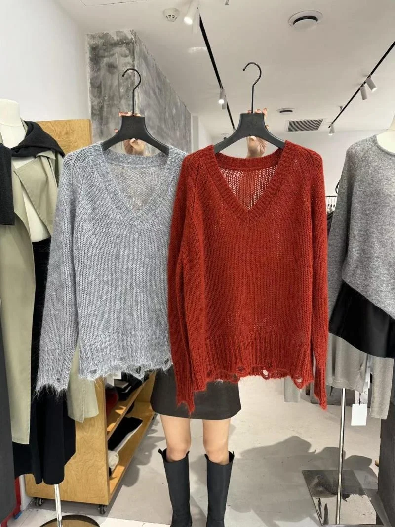 

Женский свободный длинный вязаный свитер Dongda Gate Early Spring 2025 с V-образным вырезом, комфортный, мягкий, для повседневной носки и работы