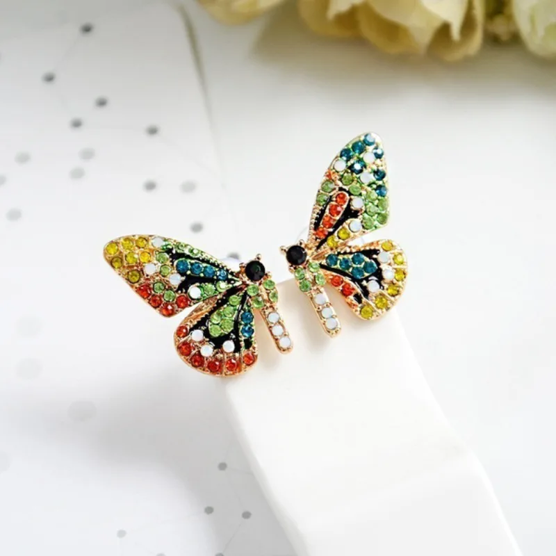 1 Pair of Fashionable Style Inlaid Cubic Zirconia Butterfly Earring Are Perfect Choice Jewelry Parties Gifts Weddings Daily Wear