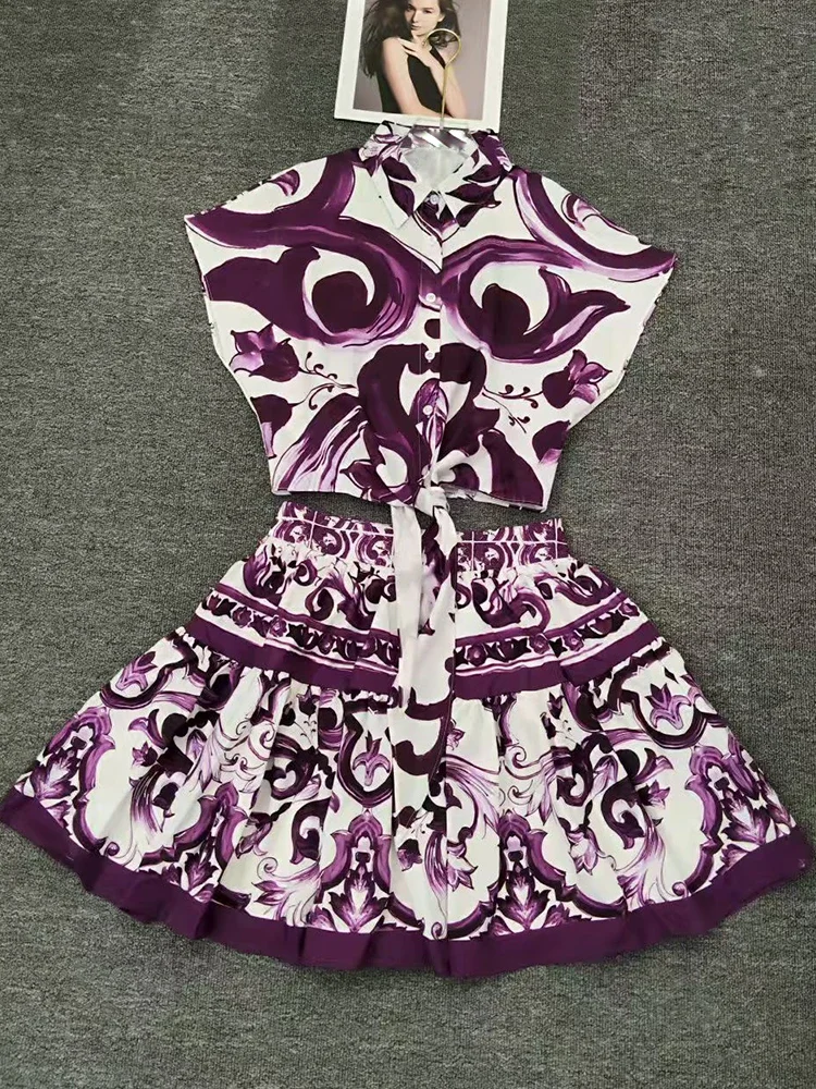 

Комплект из двух предметов в стиле ретро с лацканами, галстуком и короткой рубашкой с геометрическим принтом на лето 2023 г. + комплект свободной плиссированной юбки