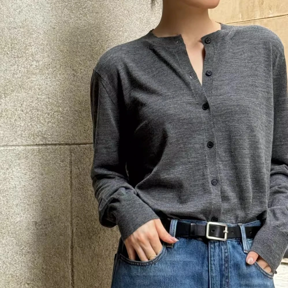 Lightweight Worsted Wool Center Back Seam Single-breasted Ribbed Edge Small Round Neck Knitted Cardigan for Women