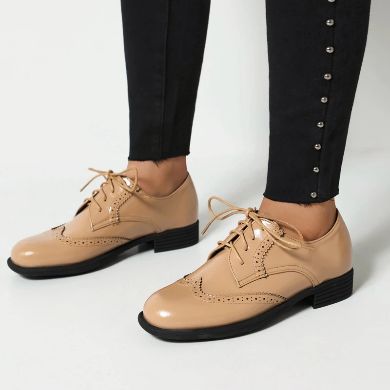 

Бренд ORCHALISA 2024, новая женская повседневная обувь с круглым носком, кружево, большие размеры 41, 42, 43, винтажная женская повседневная мягкая весенняя обувь на плоской подошве