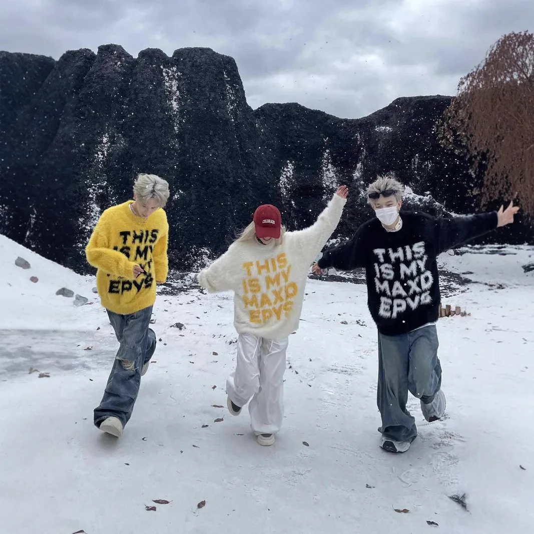 Unisex Knitting Sweater 2025 Retro Couples Sweater Letter Print Faux Mink Fur Lazy Style Unisex Loose Casual Knit Outerwear