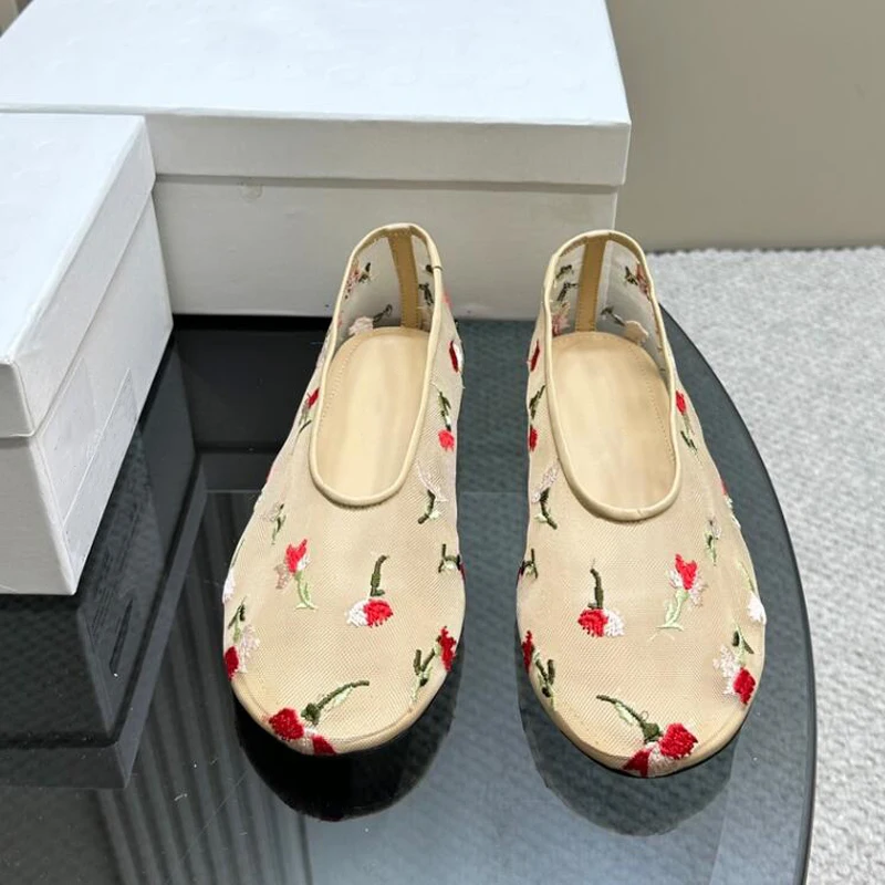 Flower Embroidery Women Round Toe Flat Ballet Shoe Beige Mesh Comfortable Deep Mouth Beautiful Luxury Dancing Sapatos Female