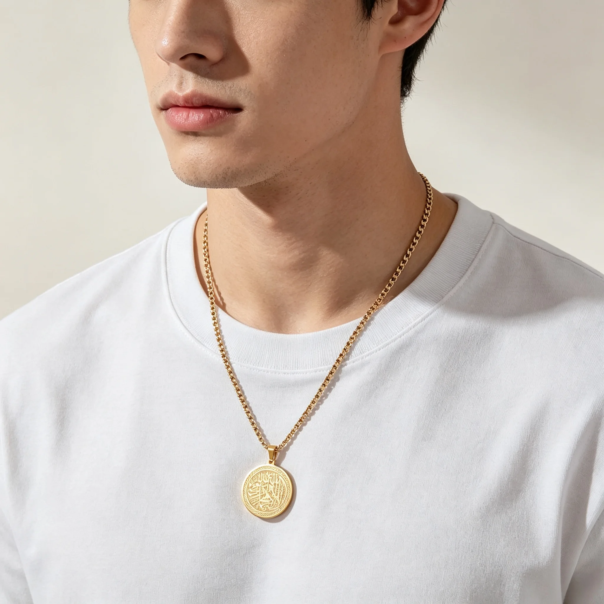Ayatul Kursi Stainless Steel Necklace 30mm Islamic Calligraphy Coin Necklace Three Colors Stainless Steel Muslim Religious Pendant Jewelry Gift