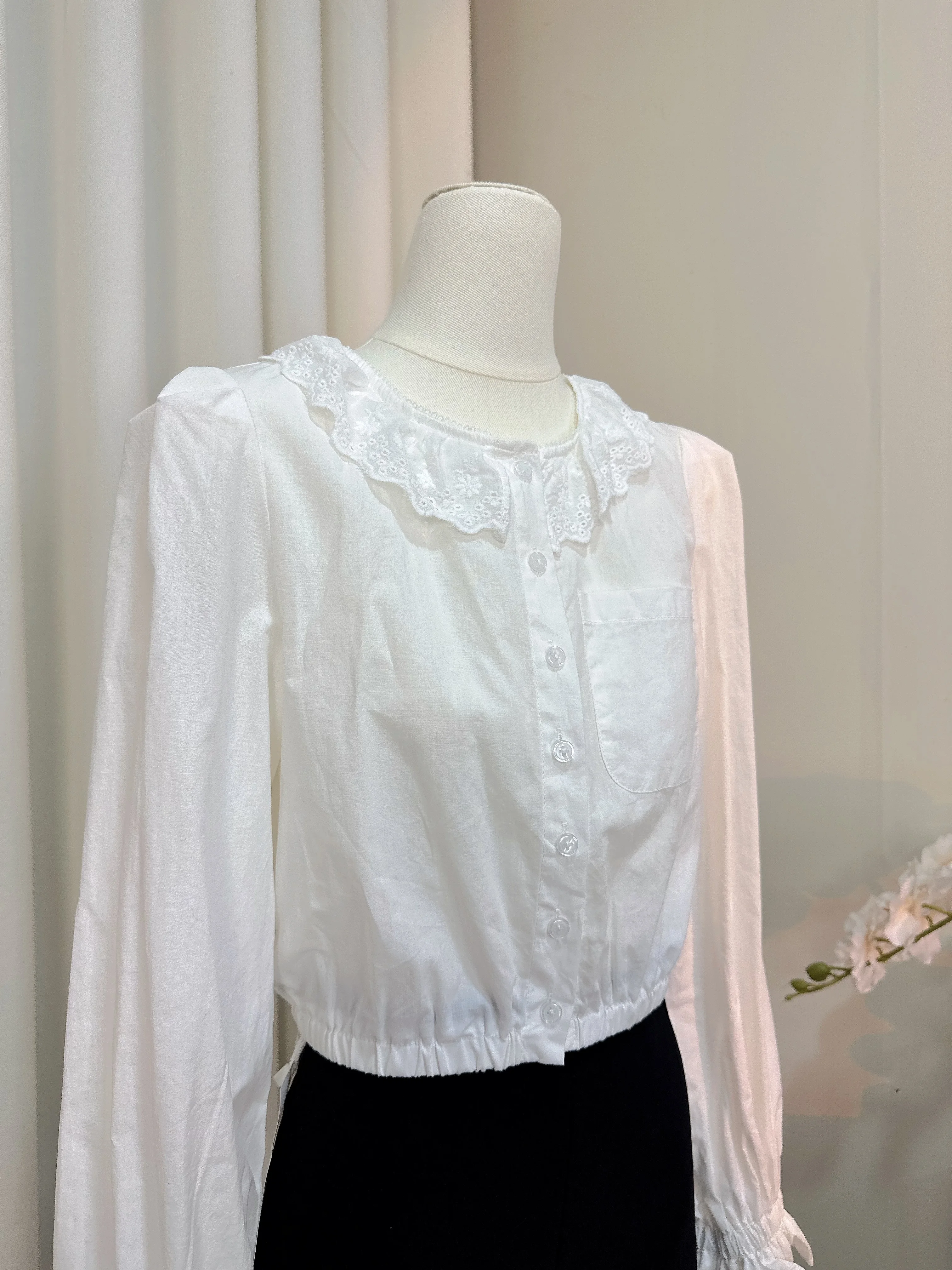 بلوزات نسائية فرنسية أنيقة للمكتب مكشكشة بتصميم أبيض غير رسمي بلوزة هاراجوكو كورية شعبية ملابس نسائية أنيقة بأكمام طويلة #5