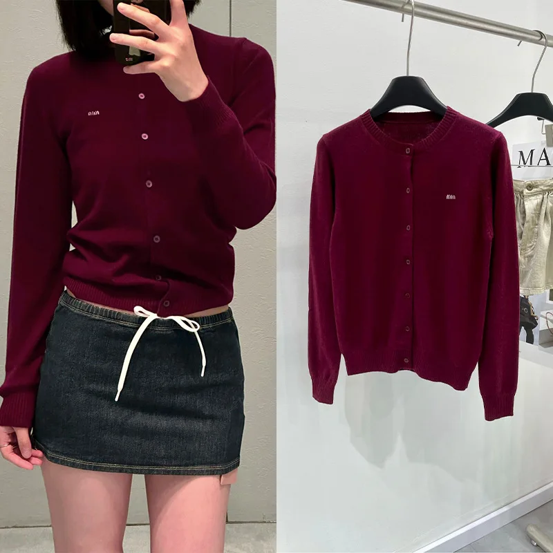 2024 Spring/Summer Burgundy Small Label Letter Wool Round Neck Long Sleeved Cardigan Slim Fit And Fashionable Thin Women\'s Top