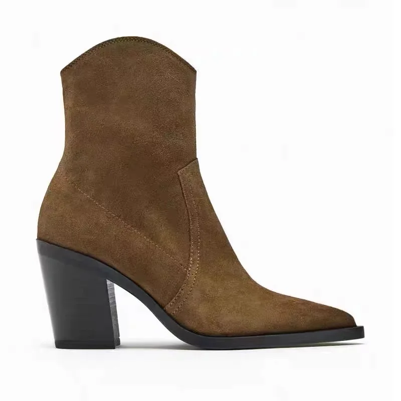 Thumbnail 2 - #14 Ranked Block Heels Picks in 2026