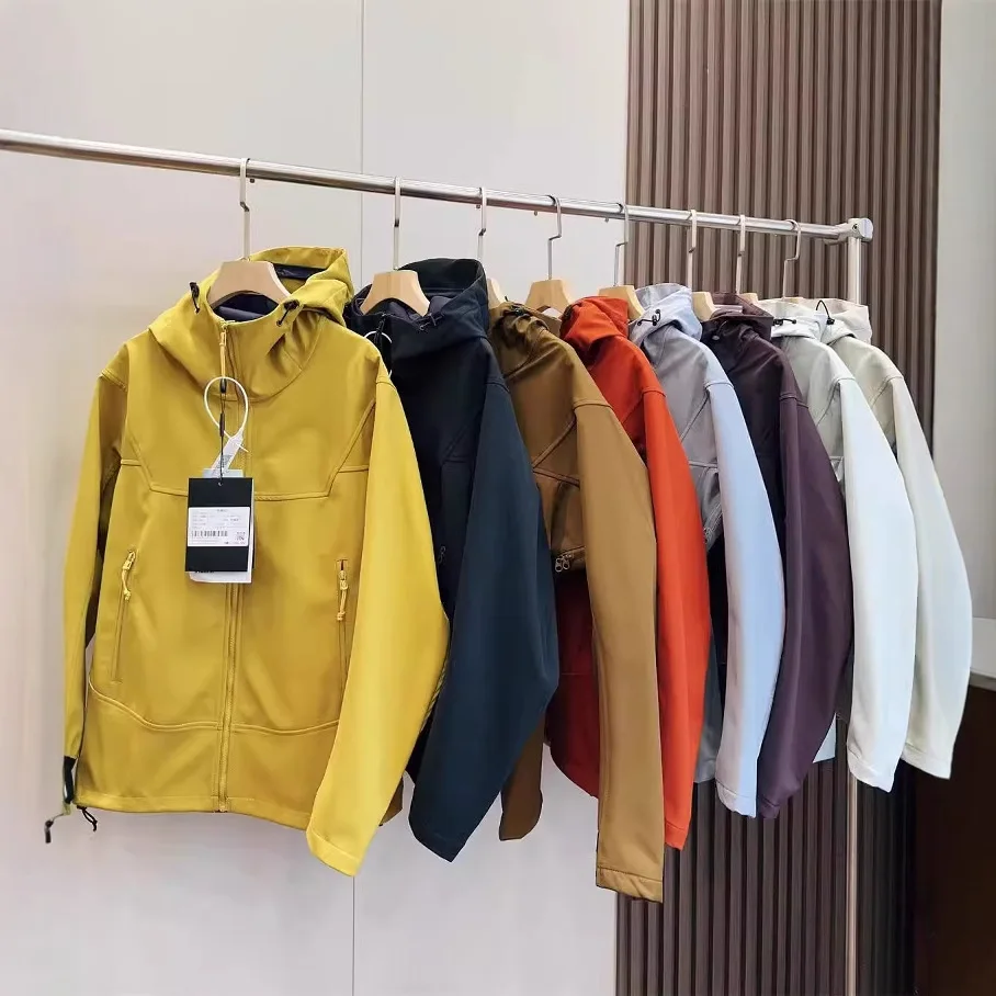 

Waterproof & Breathable Soft Shell Jacket for Couples Model 6307, Perfect for Mountain Climbing & Trendy Look Unisex