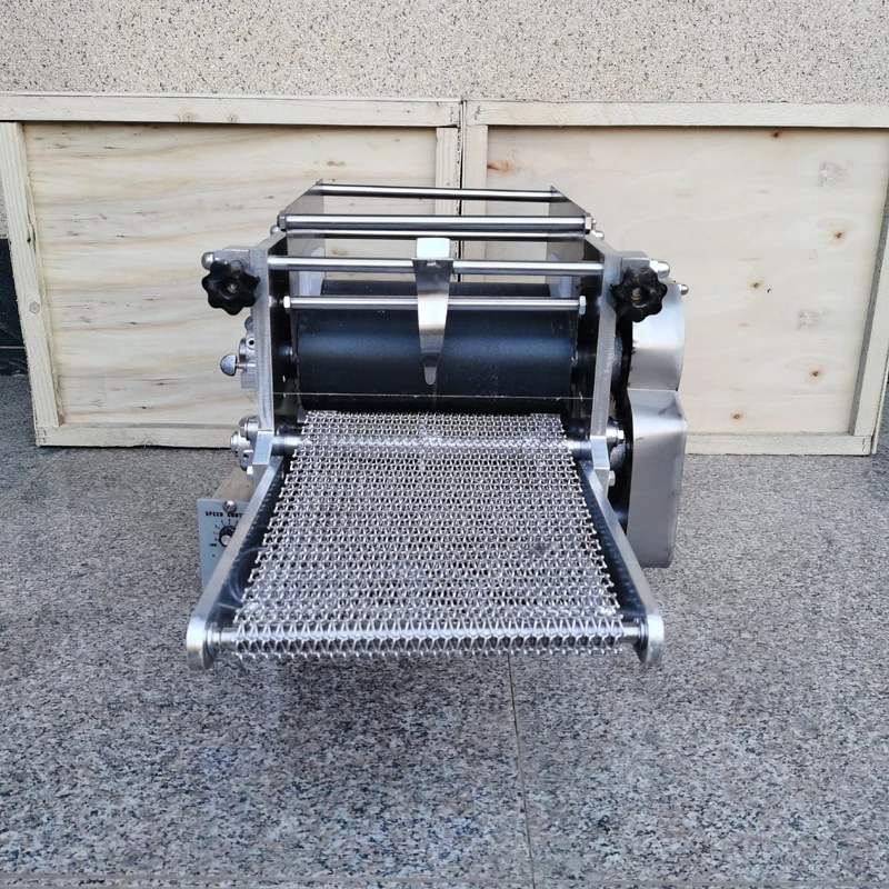 Macchina per la formatura di tortilla rotonda sostituibile con stampo automatico per tortilla