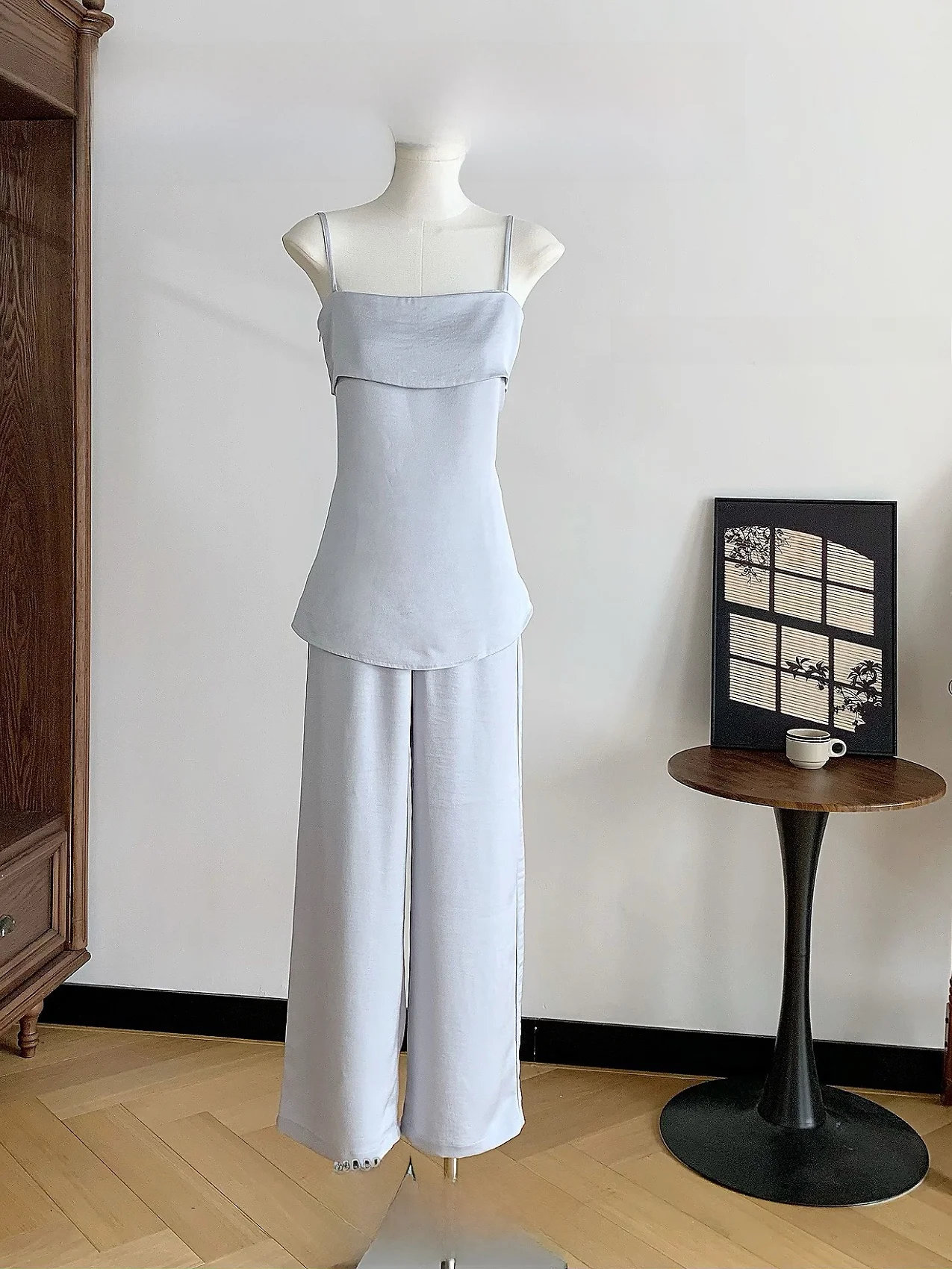 Conjunto de Top Corto y Pantalones de Lino con Ribete de Satén de Manga Larga para Mujer ANAN Casanova, Sensación Fresca, Top...