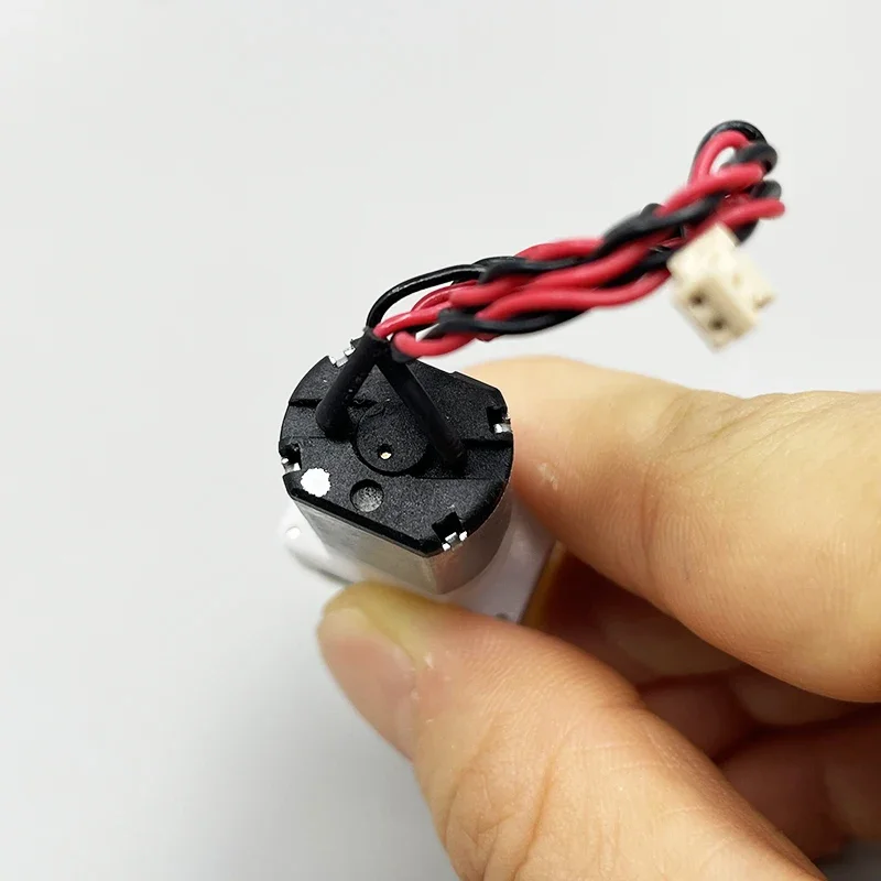 Tiny Water Pump 030 Motor Diaphragm Pump DC 3V-6V 5V Mini Water Pump Negative Pressure Vacuum Mute Pump