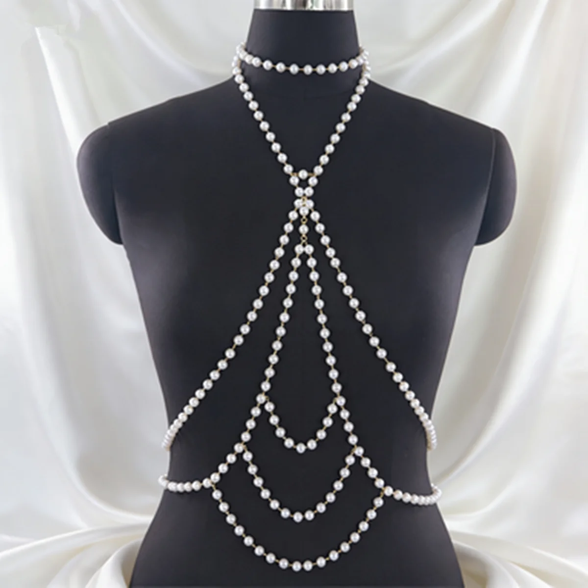 

Модное многослойное ожерелье с волнистыми подвесками, жемчужная цепочка, цепочка для тела в европейском и американском стиле, элегантный драпированный чокер.